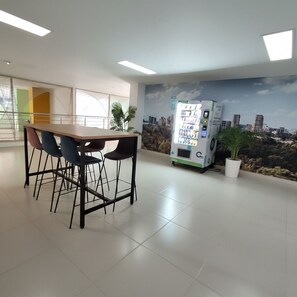 Dining - Centro Historico de Bogotá, Apartment inTorre Ventto art and relaxation (Bogota)