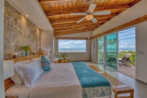 10 habitaciones, caja de seguridad en la habitación y escritorio 