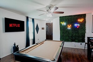 Spielezimmer