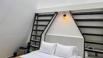 Minibar, escritorio, wifi gratis y ropa de cama
