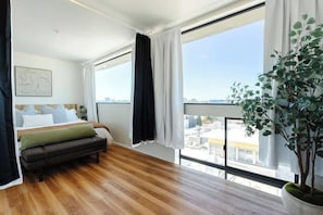 1 bedroom, iron/ironing board, travel cot, WiFi - Bright & Spacious Hillcrest Loft w Expansive Deck! (San Diego)
