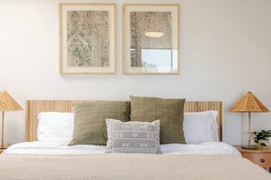 1 bedroom, iron/ironing board, travel cot, WiFi - Hillcrest Hideaway – Stylish Loft in the Heart of SD (San Diego)