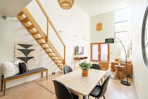 Interior - Centrally Located Designer Loft w/ Parking and A/C (San Diego)