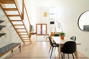 Dining - Centrally Located Designer Loft w/ Parking and A/C (San Diego)
