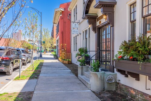 Luxe Historic West End • Walk to Downtown • Near Wake Forest • 2BDRM