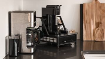 Mikrobølgeovn, ovn, kogeplade, opvaskemaskine