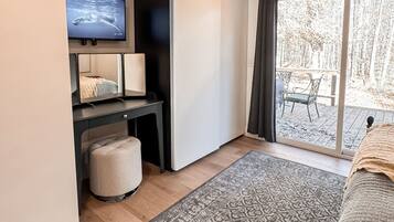 2 habitaciones, tabla de planchar con plancha, wifi y ropa de cama