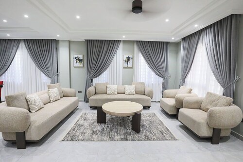 Casa Maria facility, Spacious Home Sleeps 4–8, Perfect for Families & Groups