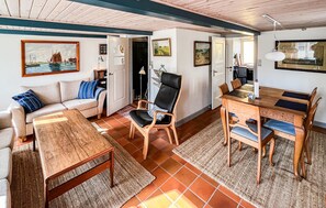 Interior - Amazing home in ærøskøbing with WiFi (Ærøskøbing)