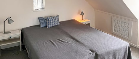 2 habitaciones, cuna de viaje y wifi gratis