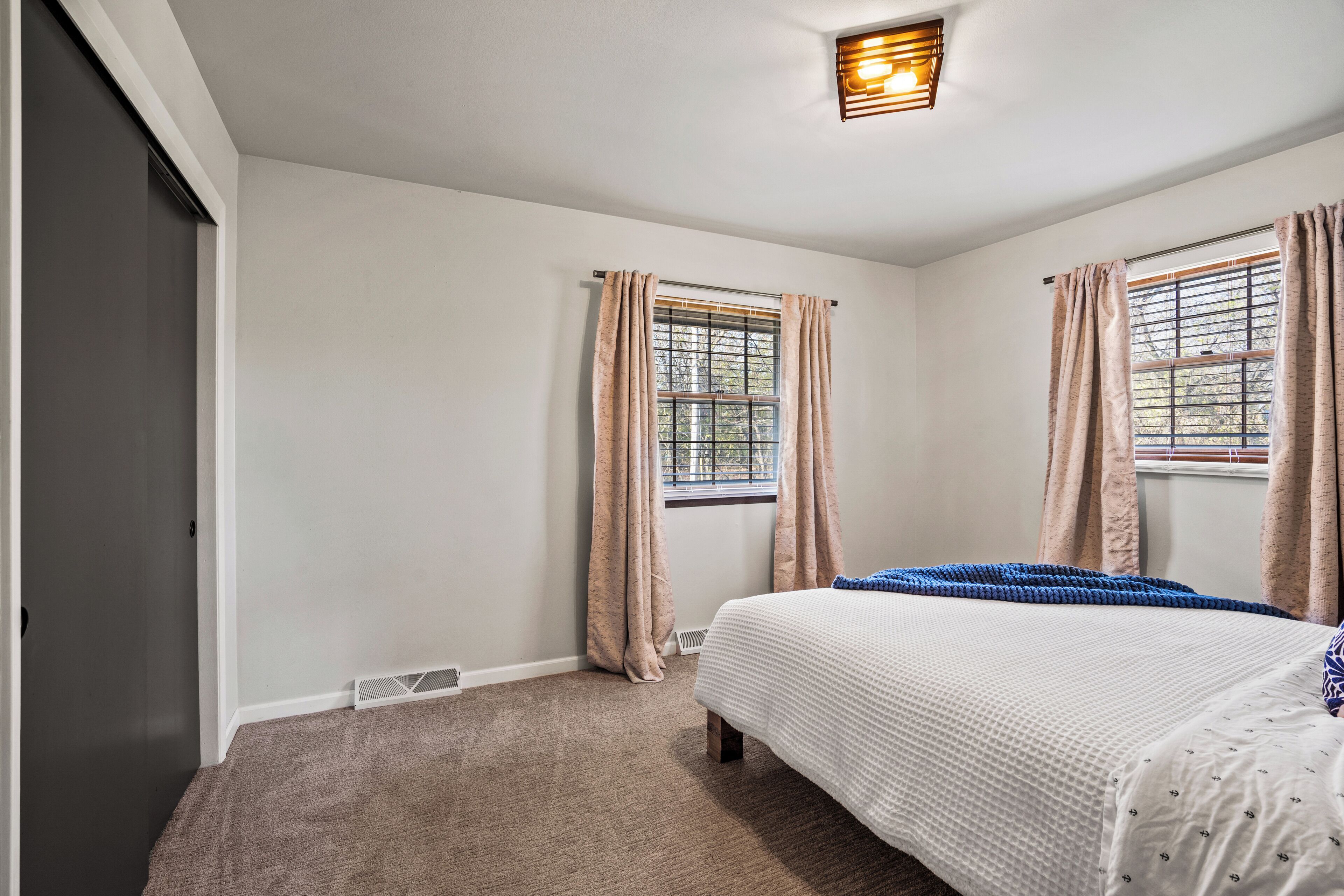 3 Schlafzimmer, Bügeleisen/Bügelbrett, WLAN, Bettwäsche