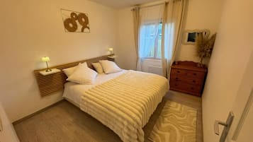 2 chambres, fer et planche Ă repasser, Wi-Fi, draps fournis