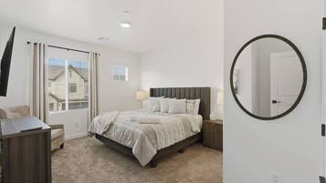 4 Schlafzimmer, Bügeleisen/Bügelbrett, WLAN, Bettwäsche