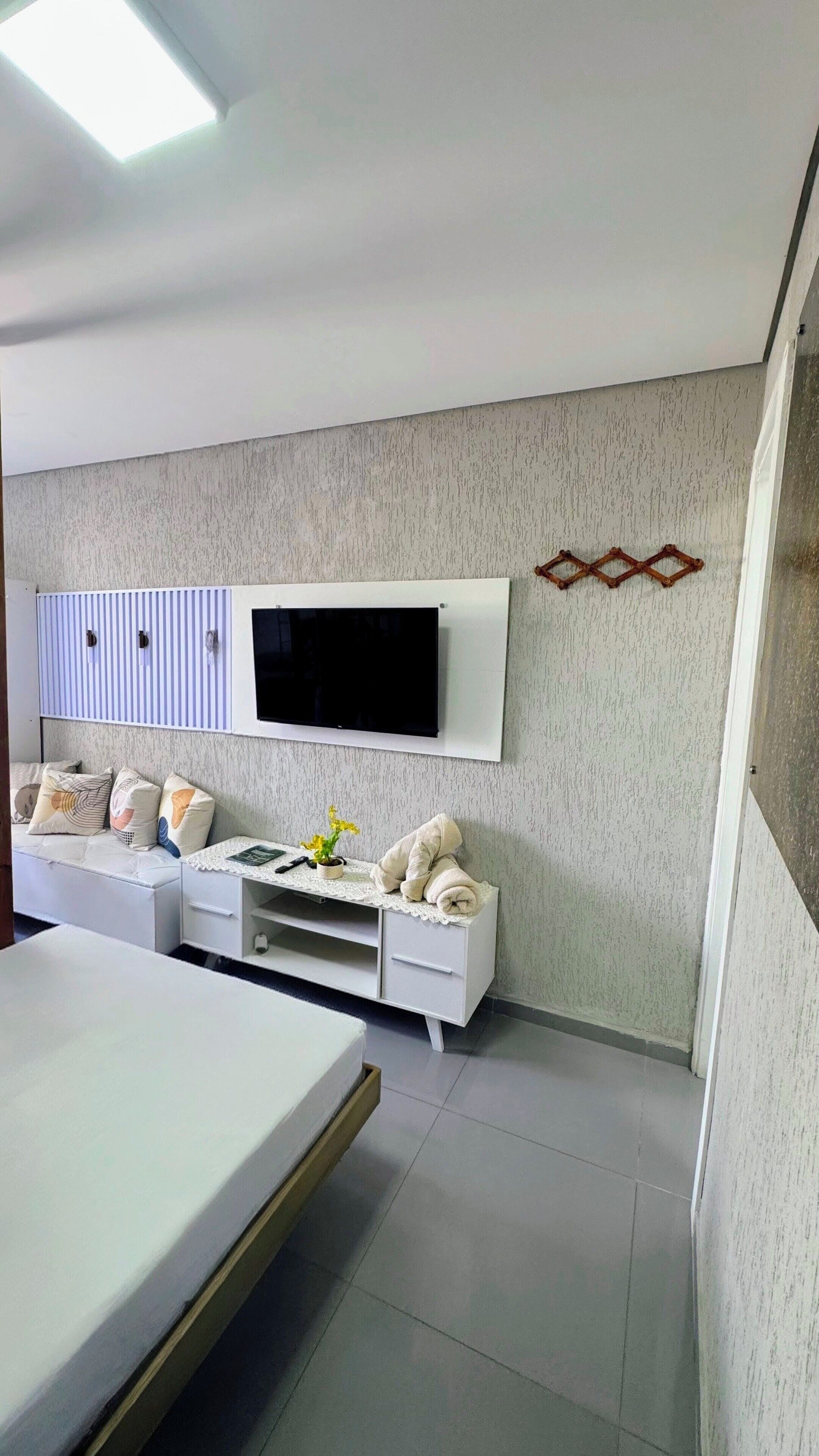 Wi-Fi de cortesia, roupa de cama