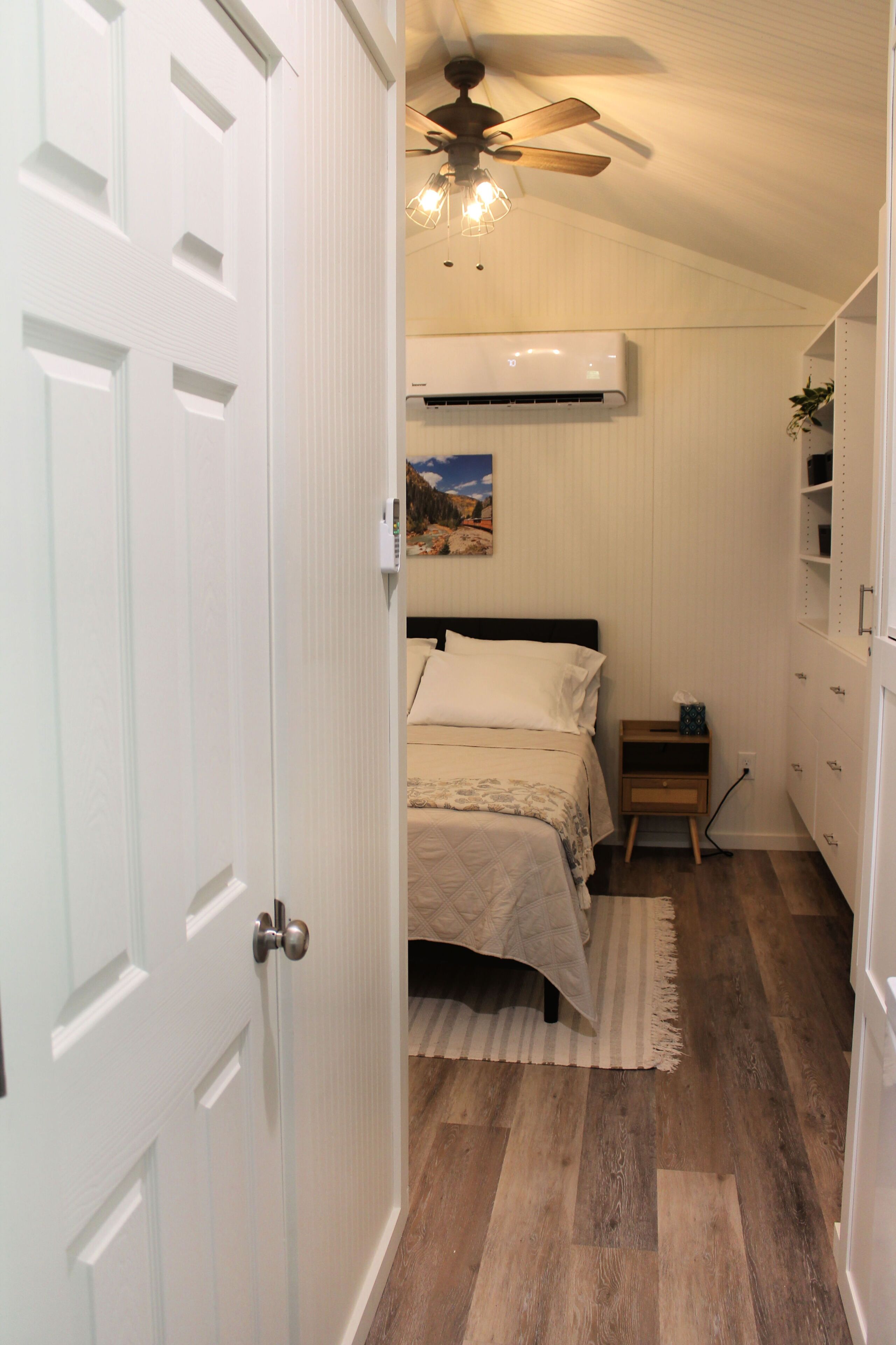 1 chambre, bureau, fer et planche à repasser, Wi-Fi gratuit