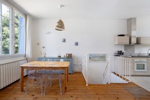 Dining - Detached House, 4 Bedrooms, 100m from Beach, Enclosed Garden (Fouras)