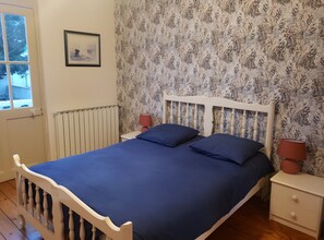 Fer et planche à repasser