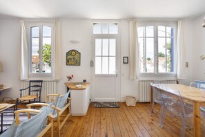 Interior - Detached House, 4 Bedrooms, 100m from Beach, Enclosed Garden (Fouras)