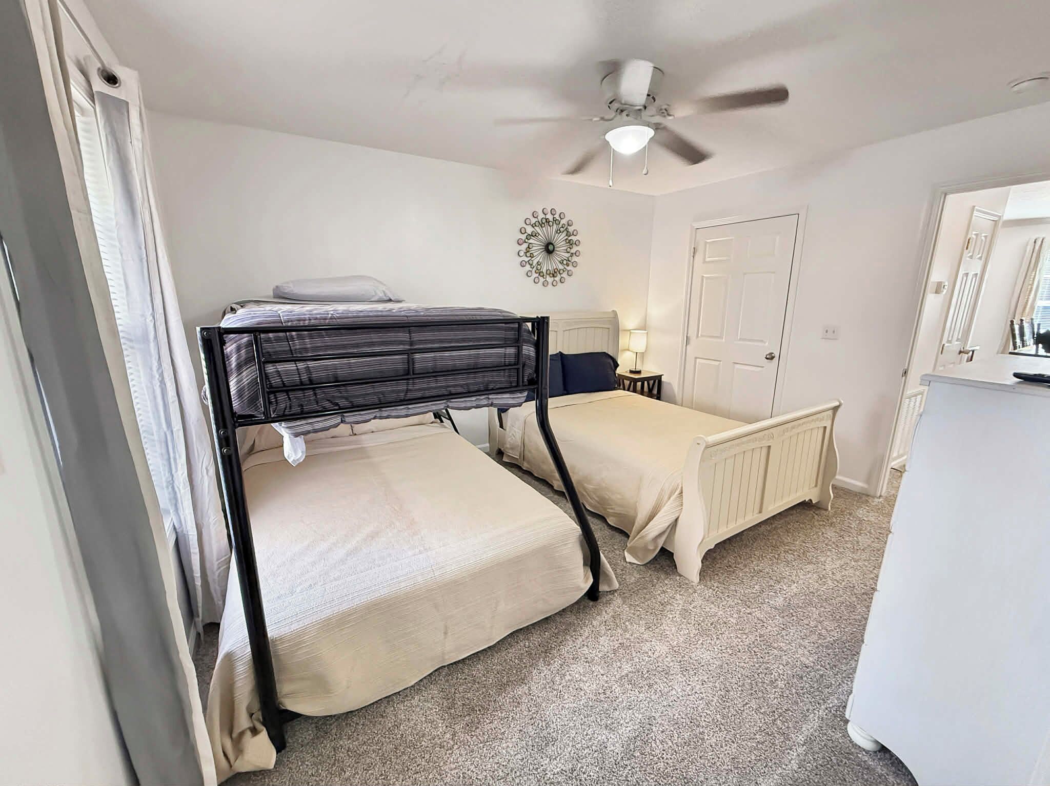 2 Schlafzimmer, Bügeleisen/Bügelbrett, WLAN, Bettwäsche