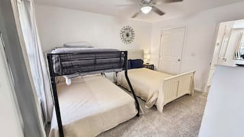 2 soverom, strykejern/-brett, wi-fi og sengetøy