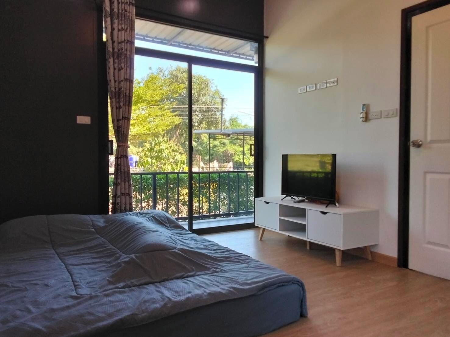 Basic House, Pets Allowed, Valley View | Free WiFi