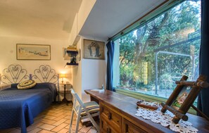 1 chambre, fer et planche à repasser, Wi-Fi gratuit