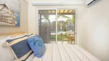 Iron/ironing board, WiFi