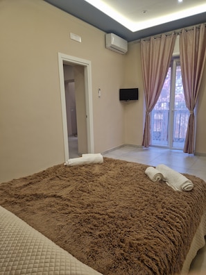 2 Schlafzimmer, Bügeleisen/Bügelbrett, Bettwäsche