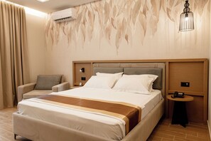 Classic Double Room | Desk, free WiFi - FAFA Sun Hotel (Golem)