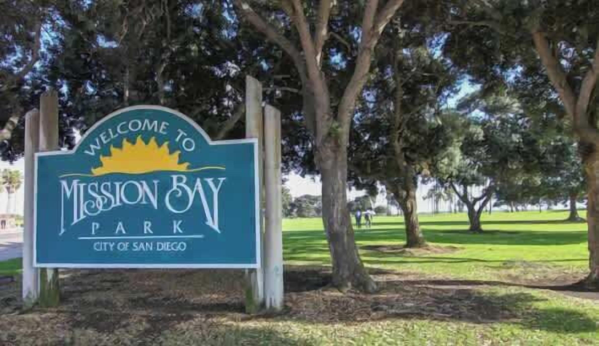 A welcome sign for Mission Bay Park in San Diego.