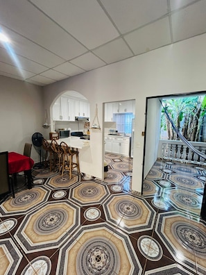 تناول الطعام