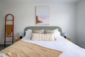 1 chambre, fer et planche à repasser, lit parapluie, Wi-Fi