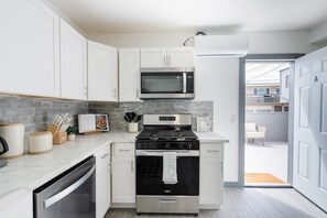 Fridge, microwave, oven, stovetop - Walk Everywhere! Boho Luxe Retreat w/ Patio (San Diego)