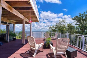 Terrace/patio - Blessing on the Bay- North Cape Bay Front (Port St. Joe)
