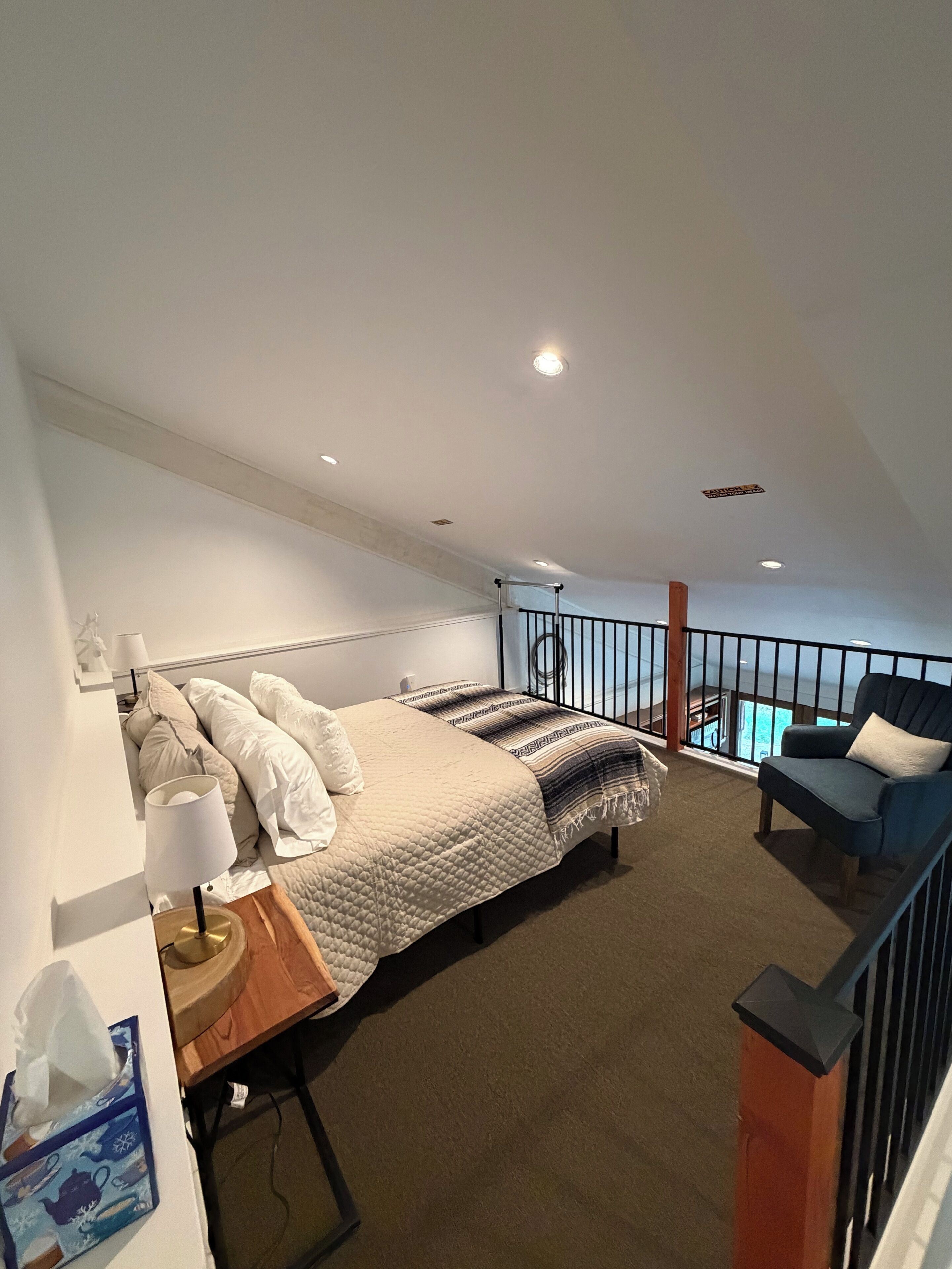 WiFi, bed sheets
