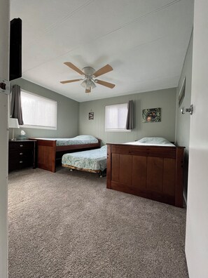 3 quartos, ferros/tábuas de passar roupa, Wi-Fi de cortesia