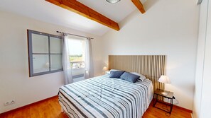 4 bedrooms, free WiFi