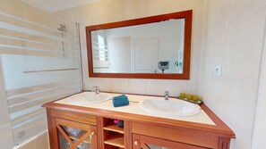 Shower - Villa BlueGreen (Coëx)