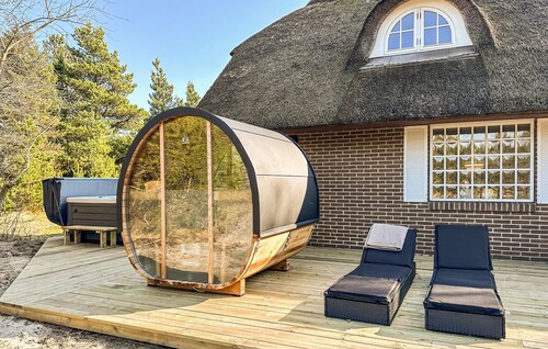 Gorgeous home in Blåvand with sauna