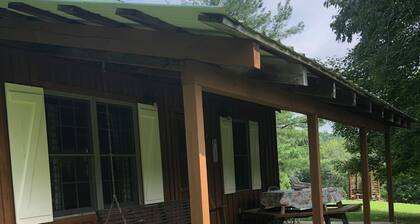 Christmas Cabin in Hocking Hills