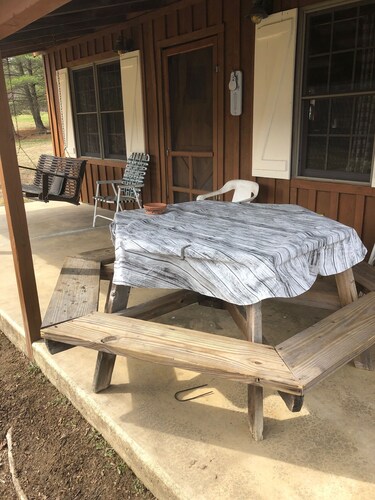 Christmas Cabin in Hocking Hills