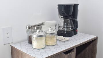 Kaffee und/oder Kaffeemaschine