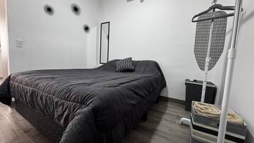 1 Schlafzimmer, Bügeleisen/Bügelbrett, Internetzugang, Bettwäsche