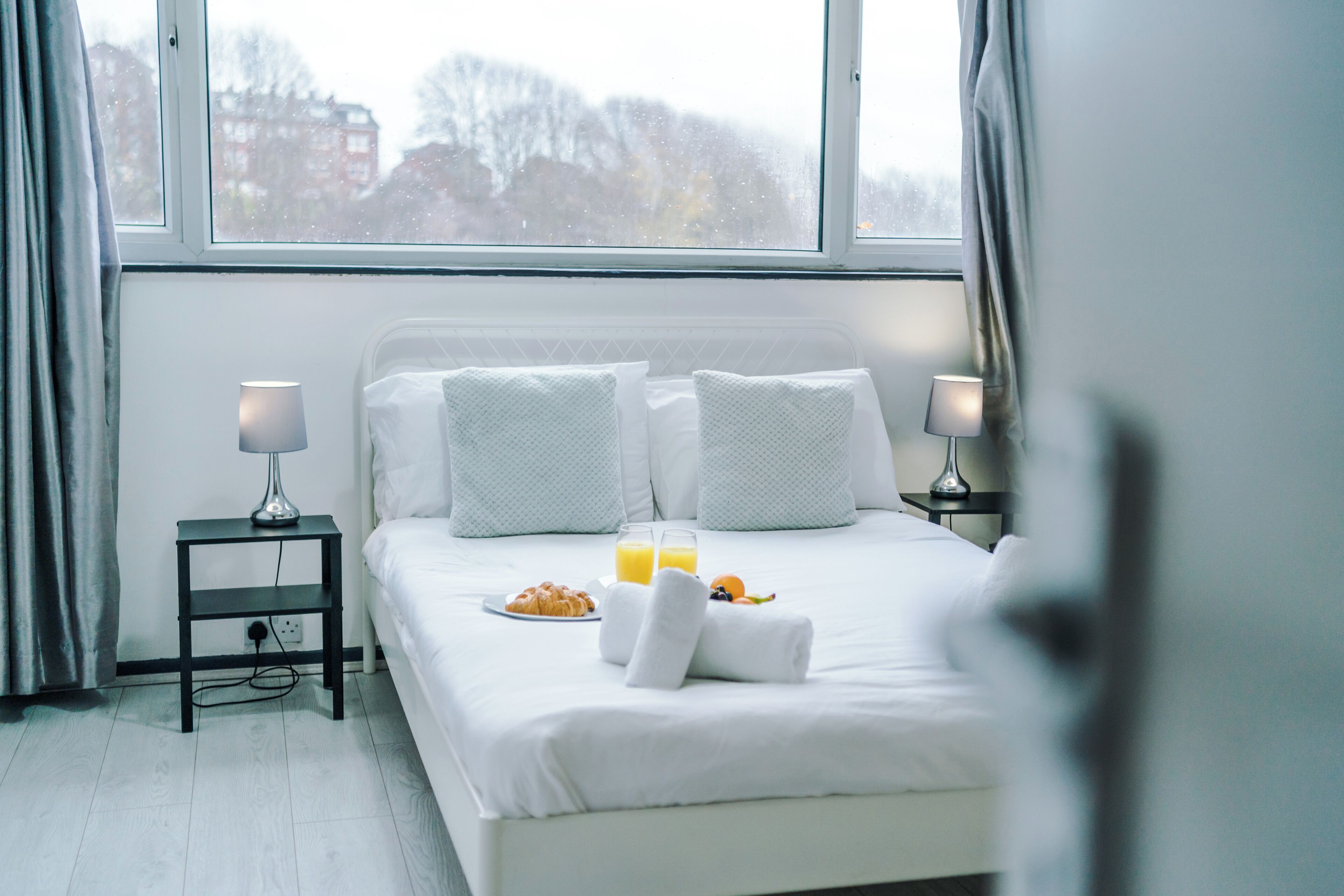 3 bedrooms, iron/ironing board, Internet, bed sheets