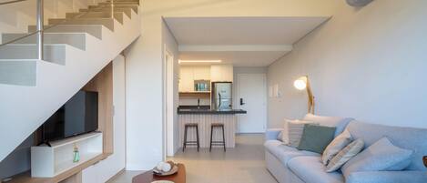 Basic Apartment | Living area