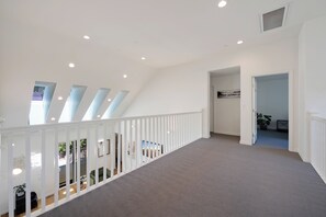 Interior - Private Oasis in Healdsburg: Pool, Spa & Views (Healdsburg)