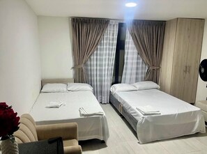 1 chambre, fer et planche à repasser, Wi-Fi gratuit, draps fournis