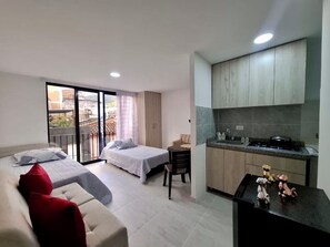 Een strijkplank/strijkijzer, gratis wifi, beddengoed