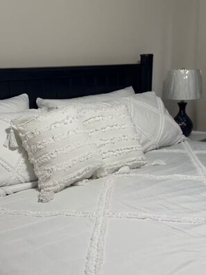 Ferros/tábuas de passar roupa, Wi-Fi, roupa de cama