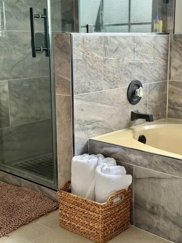 The Nest HTX Heated Pool, Pool Table & more!